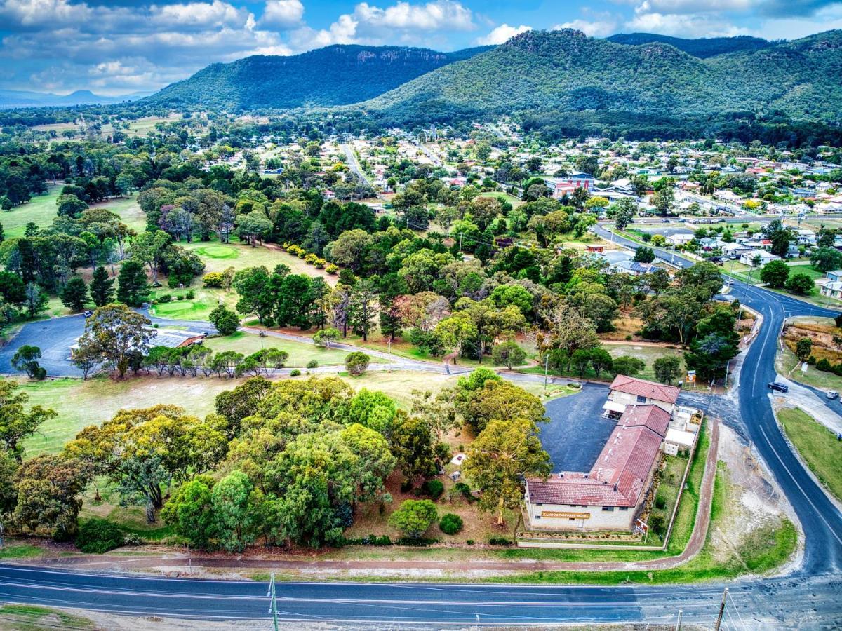 Kandos Fairways Motel Bagian luar foto